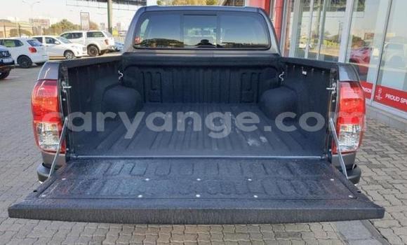 Buy Used Toyota Hilux Silver Car in Gobabis in Omaheke Buy Used Toyota Hilux Silver Car in Gobabis in Omaheke