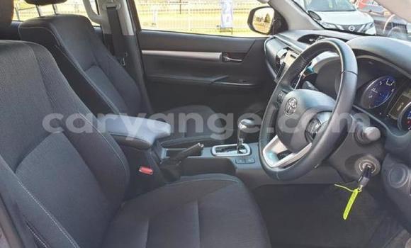 Buy Used Toyota Hilux Silver Car in Gobabis in Omaheke Buy Used Toyota Hilux Silver Car in Gobabis in Omaheke