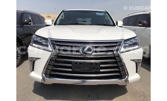 Acheter Import Voiture Lexus LX Blanc à Import - Dubai, Namibie Acheter Import Voiture Lexus LX Blanc à Import - Dubai, Namibie