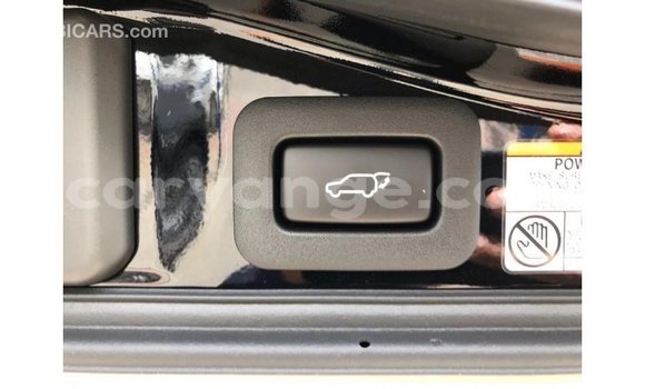 Acheter Import Voiture Toyota Land Cruiser Noir à Import - Dubai, Namibie Acheter Import Voiture Toyota Land Cruiser Noir à Import - Dubai, Namibie