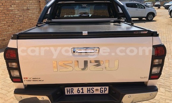 Acheter Occasion Voiture Isuzu KB Blanc à Karasburg, Karas Acheter Occasion Voiture Isuzu KB Blanc à Karasburg, Karas