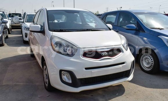 Acheter Import Voiture Kia Picanto Blanc à Import - Dubai, Namibie Acheter Import Voiture Kia Picanto Blanc à Import - Dubai, Namibie