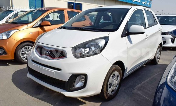 Acheter Import Voiture Kia Picanto Blanc à Import - Dubai, Namibie Acheter Import Voiture Kia Picanto Blanc à Import - Dubai, Namibie