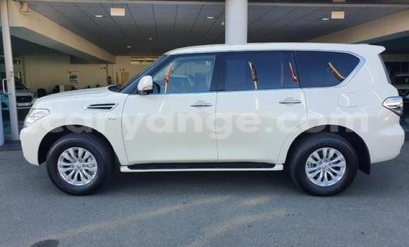 Buy Used Nissan Patrol White Car in Gobabis in Omaheke Buy Used Nissan Patrol White Car in Gobabis in Omaheke