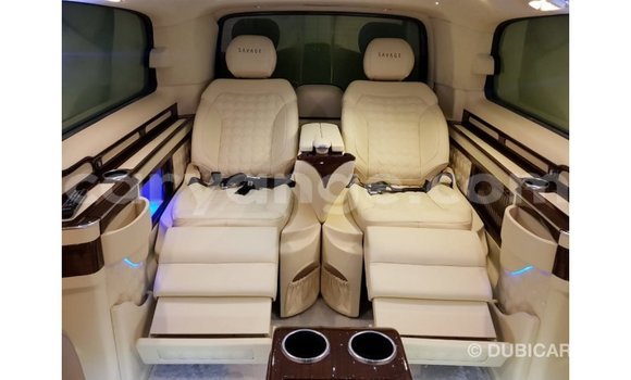 Acheter Import Voiture Mercedes-Benz 250 Noir à Import - Dubai, Namibie Acheter Import Voiture Mercedes-Benz 250 Noir à Import - Dubai, Namibie