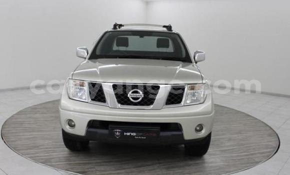 Acheter Occasion Voiture Nissan Navara Gris à Windhoek, Namibie Acheter Occasion Voiture Nissan Navara Gris à Windhoek, Namibie