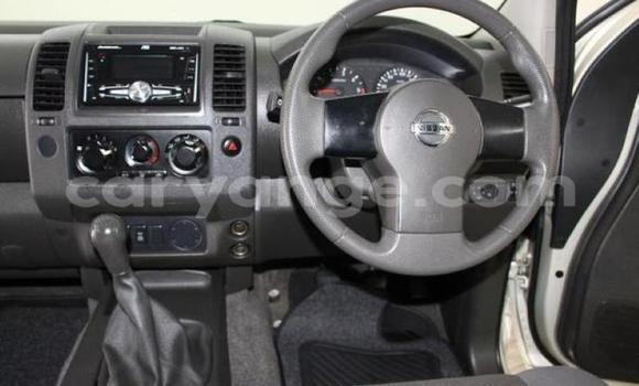 Acheter Occasion Voiture Nissan Navara Gris à Windhoek, Namibie Acheter Occasion Voiture Nissan Navara Gris à Windhoek, Namibie