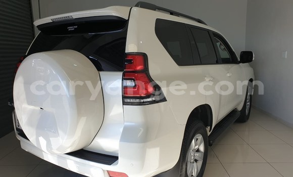 Buy Used Toyota Prado White Car in Karasburg in Karas Buy Used Toyota Prado White Car in Karasburg in Karas