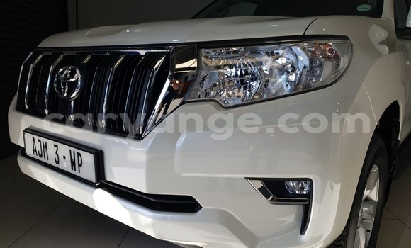Buy Used Toyota Prado White Car in Karasburg in Karas Buy Used Toyota Prado White Car in Karasburg in Karas