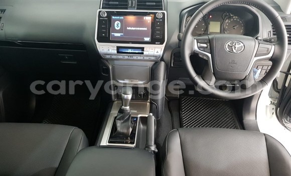 Buy Used Toyota Prado White Car in Karasburg in Karas Buy Used Toyota Prado White Car in Karasburg in Karas
