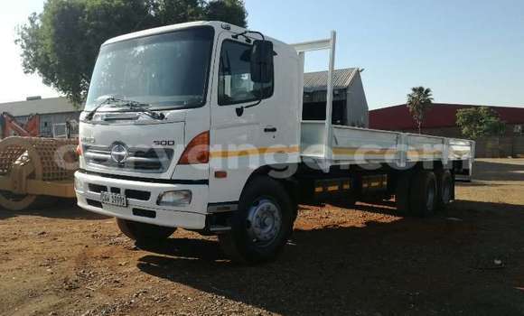 Buy Used Hino Ranger White Truck in Karasburg in Karas