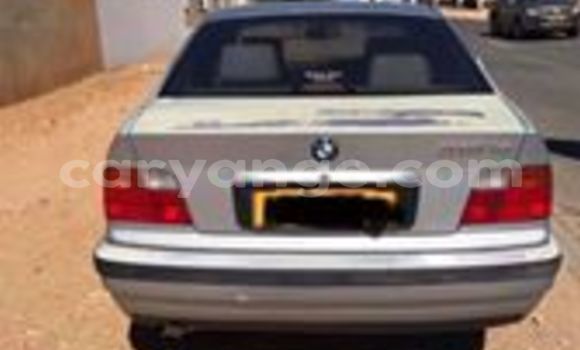 Acheter Occasion Voiture BMW 3–Series Gris à Windhoek, Namibie Acheter Occasion Voiture BMW 3–Series Gris à Windhoek, Namibie
