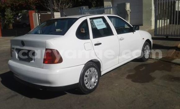 Acheter Occasion Voiture Volkswagen Polo Blanc à Windhoek, Namibie Acheter Occasion Voiture Volkswagen Polo Blanc à Windhoek, Namibie