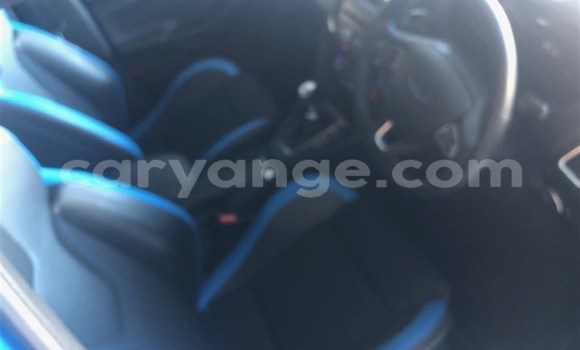 Acheter Occasion Voiture Ford Focus RS Bleu à Grootfontein, Namibie Acheter Occasion Voiture Ford Focus RS Bleu à Grootfontein, Namibie