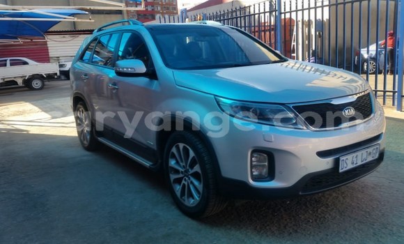 Buy Used Kia Sorento Silver Car in Windhoek in Namibia Buy Used Kia Sorento Silver Car in Windhoek in Namibia