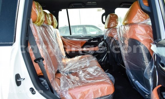 Acheter Import Voiture Lexus LX Noir à Import - Dubai, Namibie Acheter Import Voiture Lexus LX Noir à Import - Dubai, Namibie