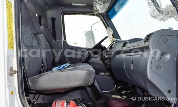 Acheter Import Voiture Mercedes-Benz 190 Blanc à Import - Dubai, Namibie Acheter Import Voiture Mercedes-Benz 190 Blanc à Import - Dubai, Namibie