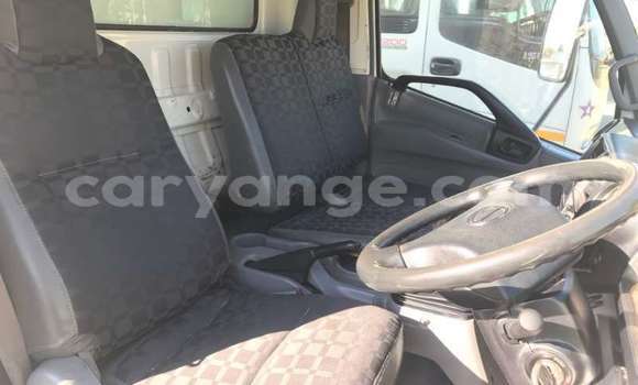 Buy Used Hino 300 Series White Truck in Windhoek in Namibia Buy Used Hino 300 Series White Truck in Windhoek in Namibia