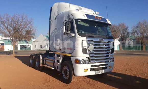 Buy Used Freightliner 90 Cum 500 White Truck in Windhoek in Namibia Buy Used Freightliner 90 Cum 500 White Truck in Windhoek in Namibia