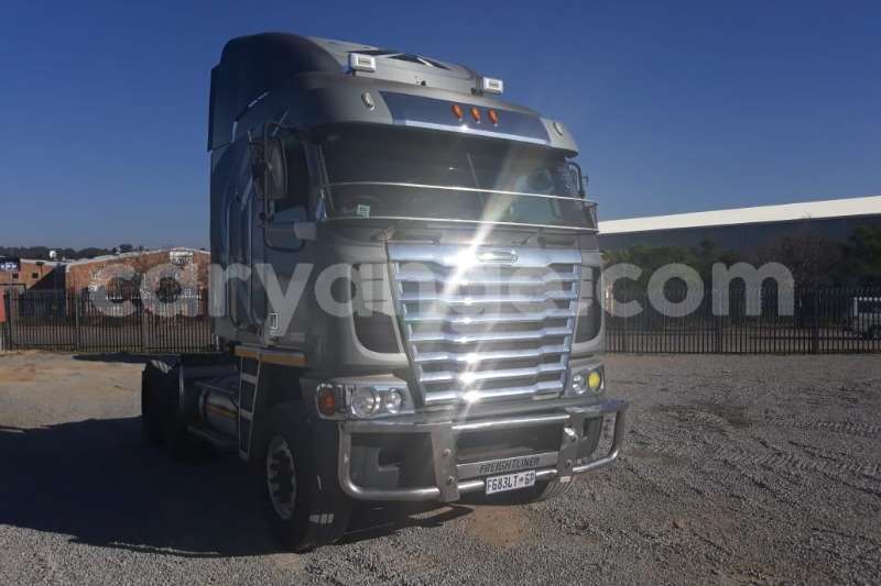 Big with watermark freightliner truck argosy 12 7 1650 6x4 mechanical horse 2016 id 62868824 type main