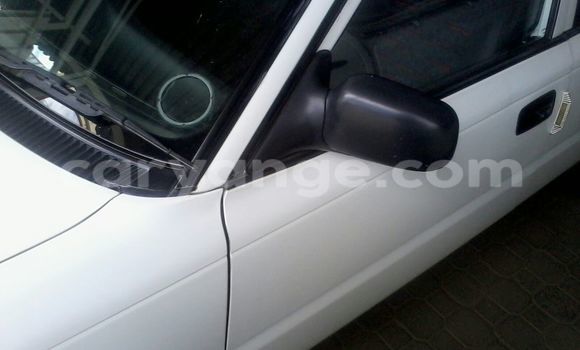 Acheter Neuf Voiture Toyota 4Runner Blanc à Windhoek, Namibie Acheter Neuf Voiture Toyota 4Runner Blanc à Windhoek, Namibie