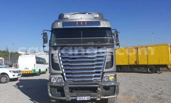 Buy Used Freightliner 90 Cum 500 Blue Truck in Windhoek in Namibia Buy Used Freightliner 90 Cum 500 Blue Truck in Windhoek in Namibia
