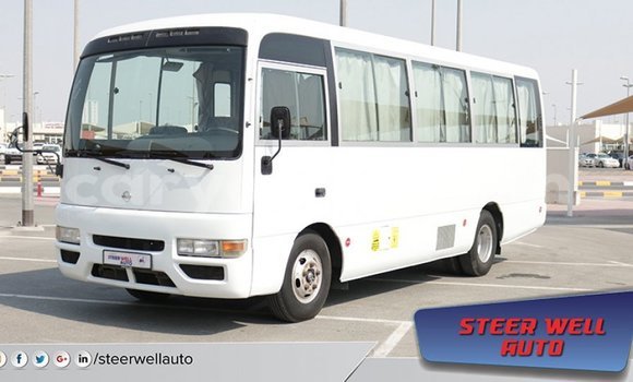 Buy Import Nissan Evalia White Truck in Import - Dubai in Namibia