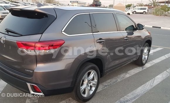 Acheter Import Voiture Toyota Highlander Autre à Import - Dubai, Namibie Acheter Import Voiture Toyota Highlander Autre à Import - Dubai, Namibie