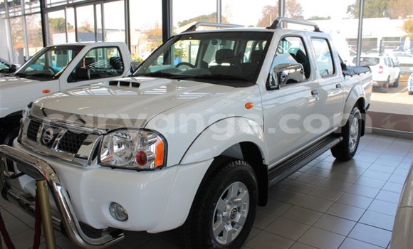 Buy Used Nissan Hardbody White Car in Gobabis in Omaheke Buy Used Nissan Hardbody White Car in Gobabis in Omaheke