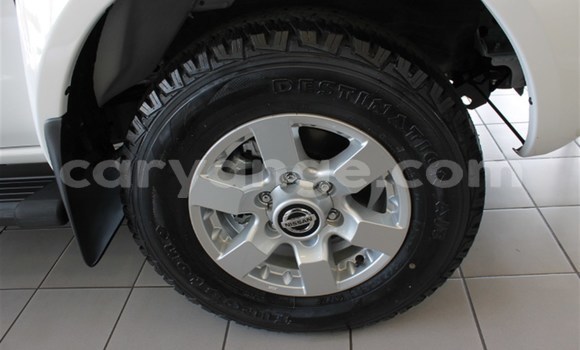 Buy Used Nissan Hardbody White Car in Gobabis in Omaheke Buy Used Nissan Hardbody White Car in Gobabis in Omaheke