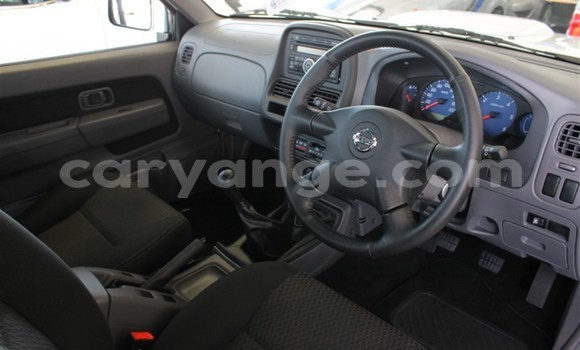 Buy Used Nissan Hardbody White Car in Gobabis in Omaheke Buy Used Nissan Hardbody White Car in Gobabis in Omaheke