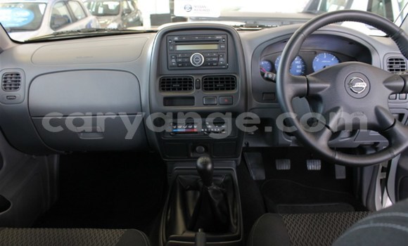 Buy Used Nissan Hardbody White Car in Gobabis in Omaheke Buy Used Nissan Hardbody White Car in Gobabis in Omaheke