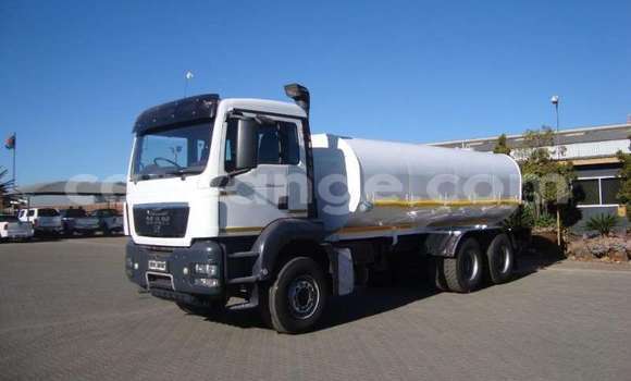 Buy Used Man M2000 White Truck in Bethanien in Karas