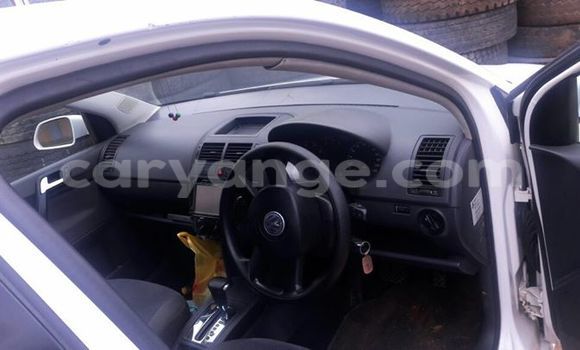 Acheter Occasion Voiture Volkswagen Polo Blanc à Windhoek, Namibie Acheter Occasion Voiture Volkswagen Polo Blanc à Windhoek, Namibie