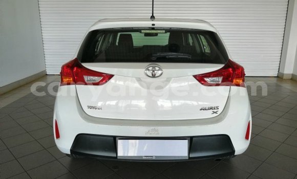 Buy Used Toyota Runx White Car in Windhoek in Namibia Buy Used Toyota Runx White Car in Windhoek in Namibia