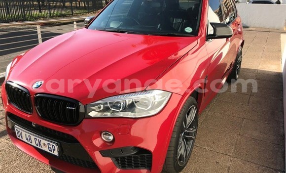 Acheter Occasion Voiture BMW X5 M Rouge à Gobabis, Omaheke Acheter Occasion Voiture BMW X5 M Rouge à Gobabis, Omaheke