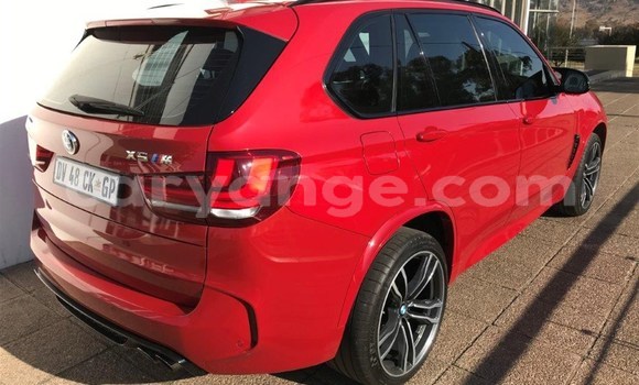 Acheter Occasion Voiture BMW X5 M Rouge à Gobabis, Omaheke Acheter Occasion Voiture BMW X5 M Rouge à Gobabis, Omaheke