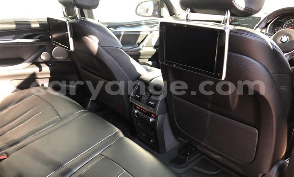 Acheter Occasion Voiture BMW X5 M Rouge à Gobabis, Omaheke Acheter Occasion Voiture BMW X5 M Rouge à Gobabis, Omaheke