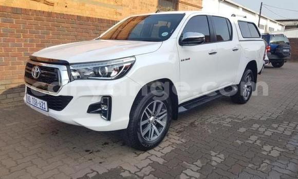 Buy Used Toyota Hilux White Car in Windhoek in Namibia Buy Used Toyota Hilux White Car in Windhoek in Namibia