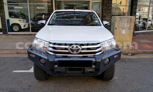 Buy Used Toyota Hilux White Car in Windhoek in Namibia Buy Used Toyota Hilux White Car in Windhoek in Namibia