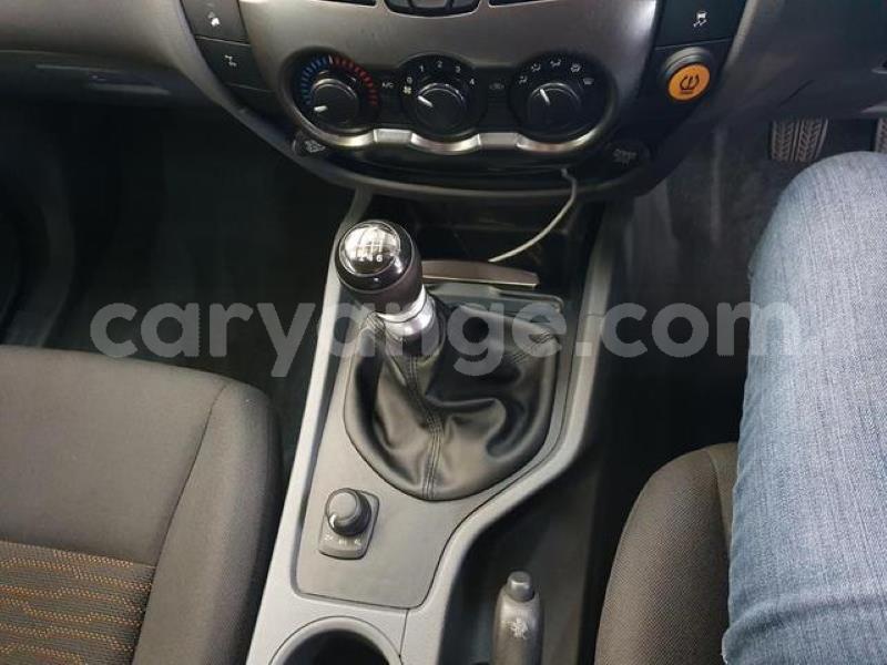 Big with watermark y9