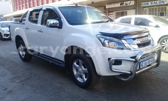 Buy Used Isuzu KB White Car in Bethanien in Karas Buy Used Isuzu KB White Car in Bethanien in Karas