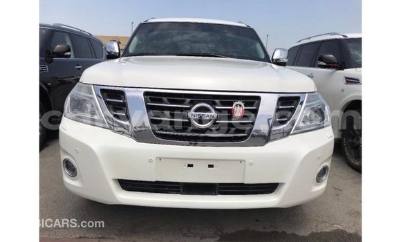 Acheter Import Voiture Nissan Patrol Blanc à Import - Dubai, Namibie Acheter Import Voiture Nissan Patrol Blanc à Import - Dubai, Namibie