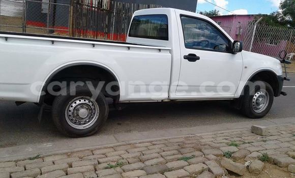 Acheter Occasion Voiture Isuzu D–MAX Blanc à Windhoek, Namibie