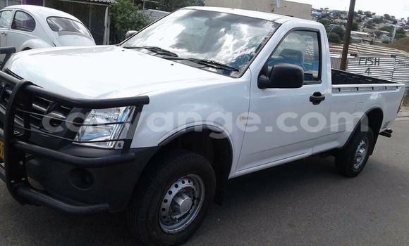 Buy Used Isuzu D–MAX White Car in Windhoek in Namibia Buy Used Isuzu D–MAX White Car in Windhoek in Namibia