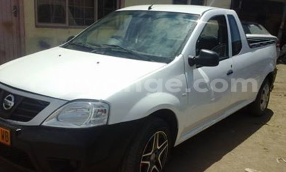 Acheter Occasion Voiture Nissan Pickup Blanc à Windhoek, Namibie Acheter Occasion Voiture Nissan Pickup Blanc à Windhoek, Namibie