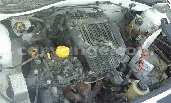 Acheter Occasion Voiture Nissan Pickup Blanc à Windhoek, Namibie Acheter Occasion Voiture Nissan Pickup Blanc à Windhoek, Namibie