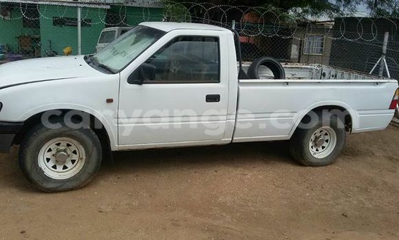 Acheter Occasion Voiture Isuzu D–MAX Blanc à Windhoek, Namibie