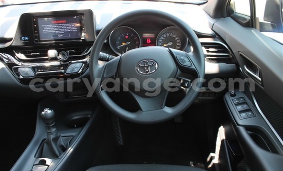 Acheter Occasion Voiture Toyota C-HR Bleu à Karasburg, Karas Acheter Occasion Voiture Toyota C-HR Bleu à Karasburg, Karas