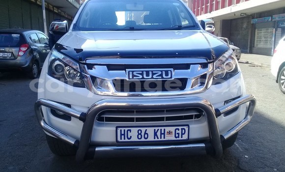 Acheter Occasion Voiture Isuzu KB Blanc à Gobabis, Omaheke Acheter Occasion Voiture Isuzu KB Blanc à Gobabis, Omaheke